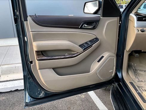 Used 2020 GMC Yukon SLT w/ HD Trailering Package image 21