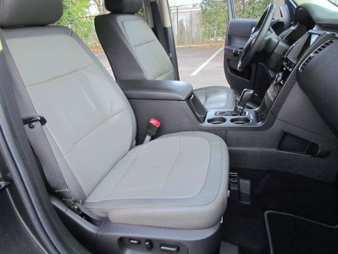 Used 2019 Ford Flex Limited w/ Equipment Group 301A AWD/4WD image 19