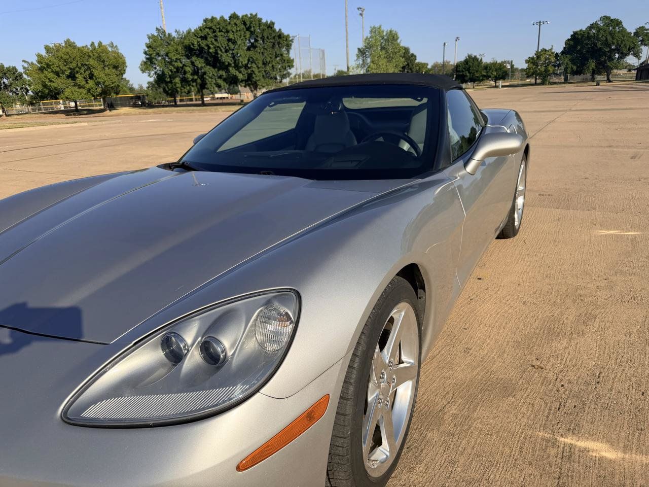 Used 2005 Chevrolet Corvette Convertible w/ Preferred Equipment Group RWD image 6