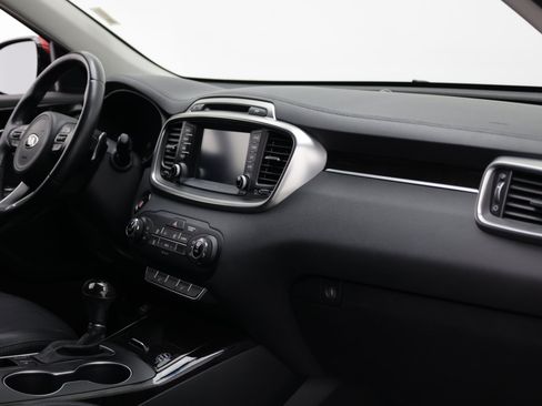 Used 2017 Kia Sorento EX FWD image 39
