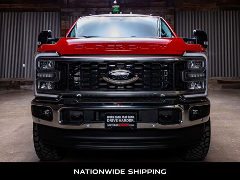 Used 2026 Ford F350 Lariat w/ Lariat Premium Package image 4