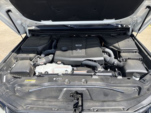 Certified 2025 Lexus GX 550 w/ Cold Area Package AWD/4WD image 35