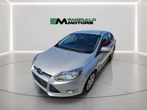 Used 2012 Ford Focus SE FWD image 1