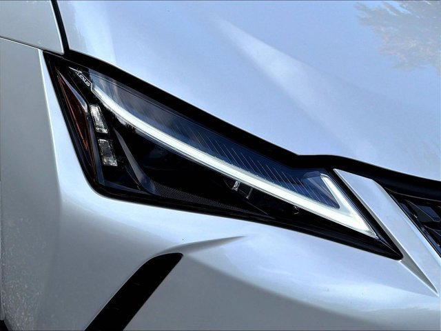 Used 2025 Lexus UX 300h AWD w/ Accessory Package (Z1) image 33