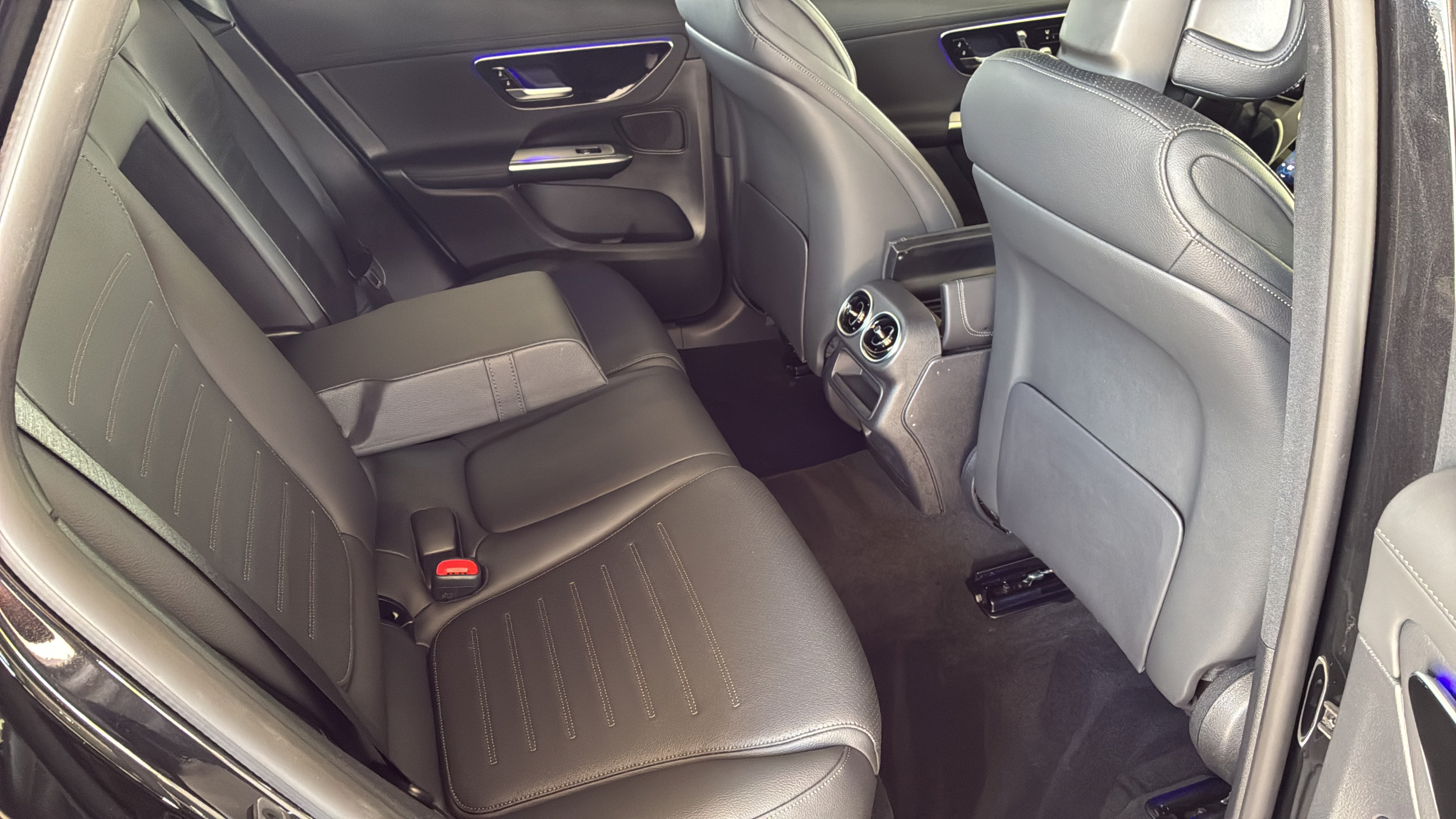 Used 2026 Mercedes-Benz GLC 300 image 22