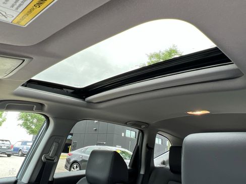 Used 2021 Honda CR-V Touring image 25