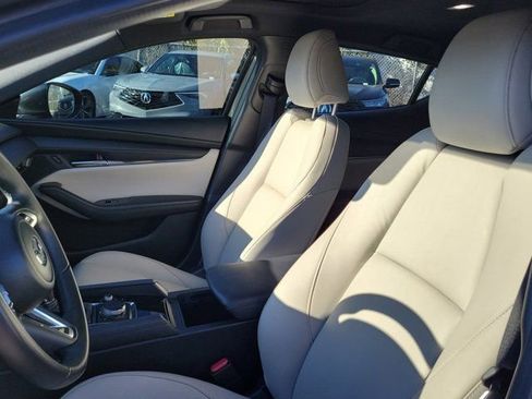 Used 2023 MAZDA MAZDA3 s image 9