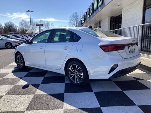 Used 2024 Kia Forte LXS image 6