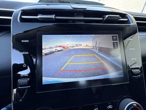 Used 2024 Hyundai Tucson SE image 14