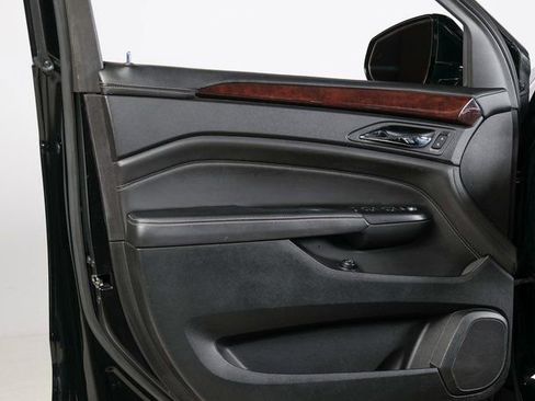 Used 2016 Cadillac SRX Luxury image 23