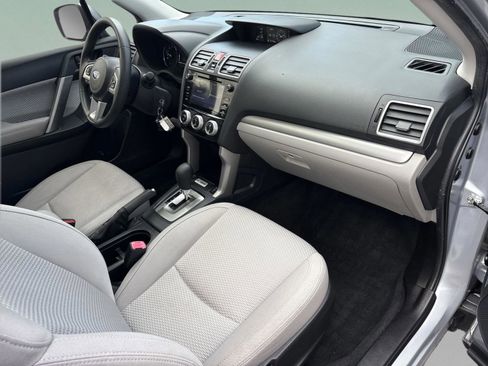 Used 2017 Subaru Forester 2.5i Premium image 19