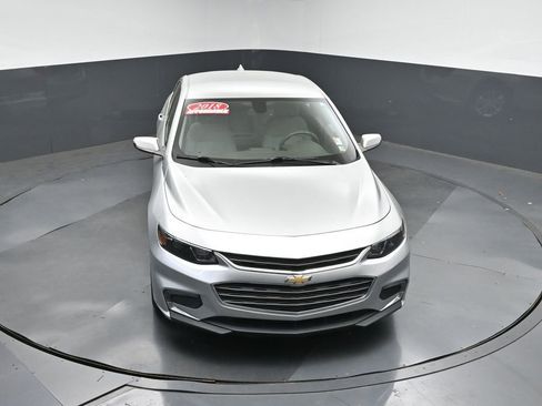 Used 2018 Chevrolet Malibu LT image 42