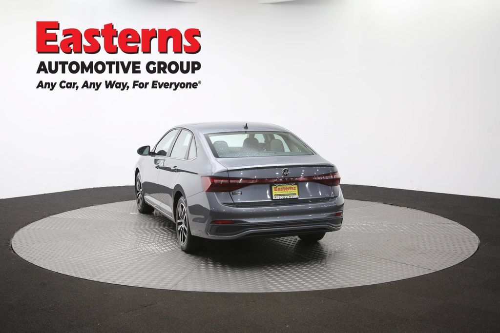 Used 2025 Volkswagen Jetta SE FWD image 64