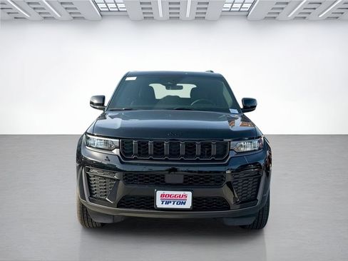 New 2026 Jeep Grand Cherokee Altitude AWD/4WD image 6