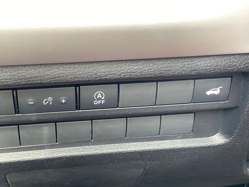 New 2026 Mitsubishi Outlander SE AWD/4WD image 14