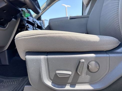 Used 2019 Ford F150 XLT w/ Equipment Group 302A Luxury AWD/4WD image 12