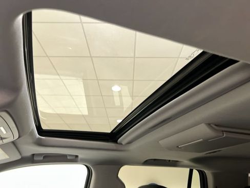 Used 2019 GMC Yukon SLT RWD image 18