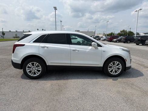 Used 2022 Cadillac XT5 Luxury AWD/4WD image 6