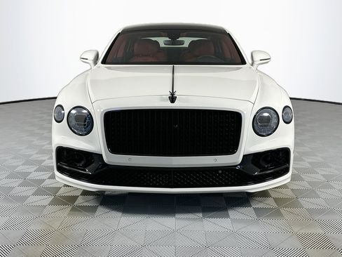 Certified 2022 Bentley Flying Spur V8 image 8