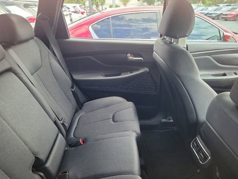 Used 2022 Hyundai Santa Fe SEL FWD image 4