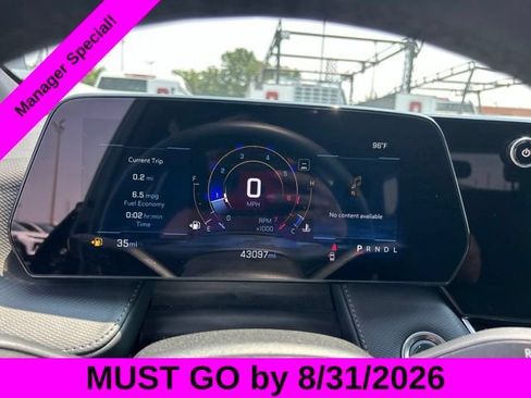 Used 2025 Chevrolet Equinox LT FWD image 19