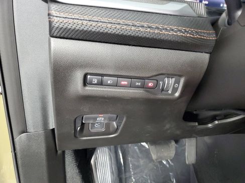 New 2026 Jeep Cherokee Overland w/ Advanced Pro Tech Group AWD/4WD image 27