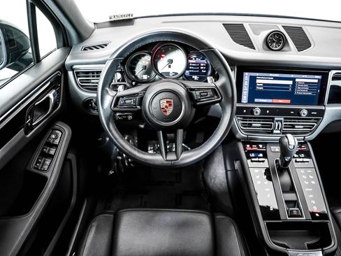 Certified 2023 Porsche Macan S AWD/4WD image 16