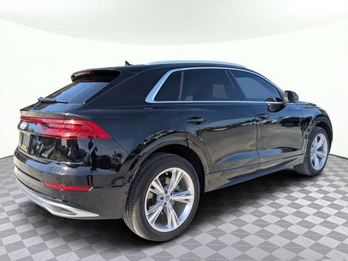 Used 2019 Audi Q8 Premium w/ Convenience Package image 4