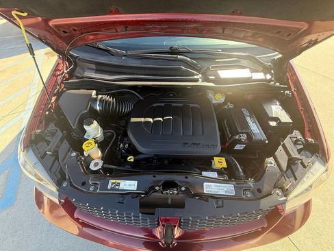 Used 2019 Dodge Grand Caravan GT image 25