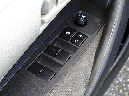 Used 2022 Toyota Corolla LE FWD image 23