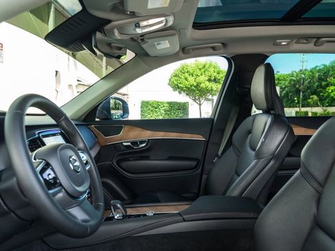 Used 2023 Volvo XC90 B6 Plus w/ Protection Package Premier image 14