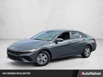 New 2026 Hyundai Elantra SE