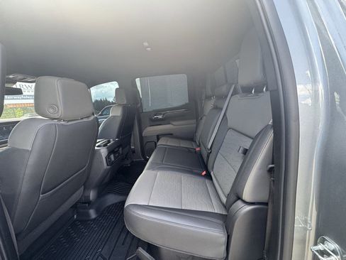 Used 2023 Chevrolet Silverado 1500 ZR2 AWD/4WD image 8