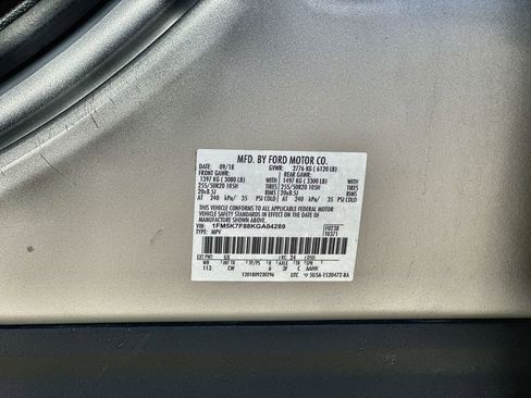 Used 2019 Ford Explorer Limited w/ Ford Safe & Smart Package image 34