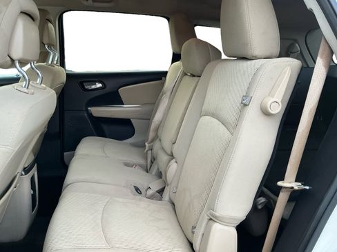 Used 2020 Dodge Journey SE w/ SE Popular Equipment Group image 13