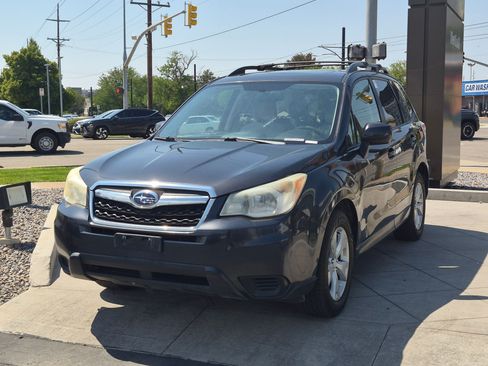 Used 2015 Subaru Forester 2.5i Premium w/ Popular Package #2 AWD/4WD image 10