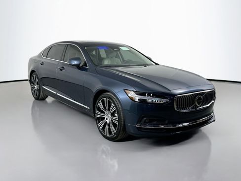 New 2025 Volvo S90 B6 Plus image 3