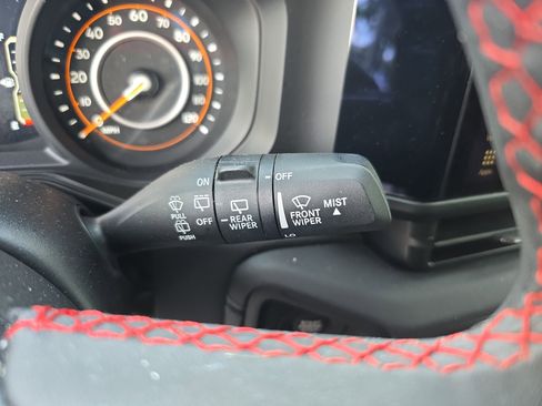 Used 2025 Jeep Wrangler Unlimited Rubicon image 21