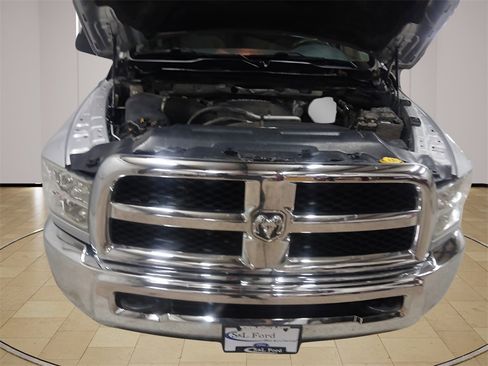 Used 2016 RAM 2500 Tradesman w/ Chrome Appearance Group image 19