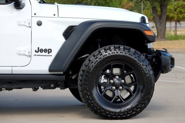 Used 2025 Jeep Wrangler Unlimited Sport AWD/4WD image 33