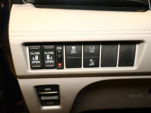 Used 2019 Honda Odyssey EX image 42