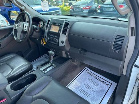 Used 2013 Nissan Xterra PRO-4X w/ Pro-4x Leather Pkg AWD/4WD image 21