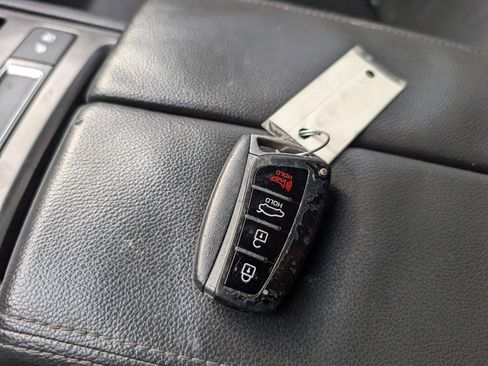 Used 2015 Hyundai Genesis 3.8 w/ Option Group 02 image 24