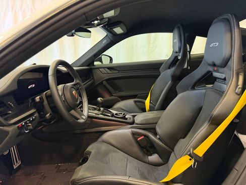 Certified 2026 Porsche 911 GT3 RWD image 5