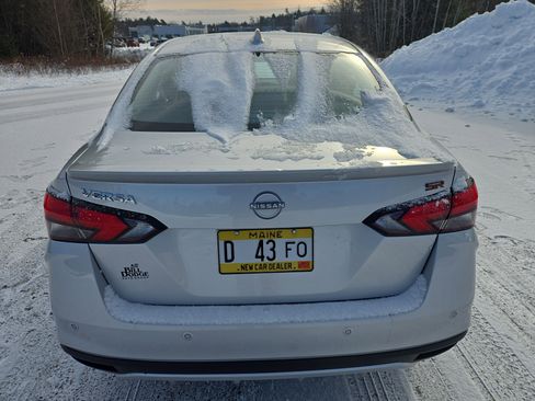 New 2025 Nissan Versa SR w/ Trunk Package image 6