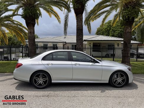 Used 2019 Mercedes-Benz E 300 image 8