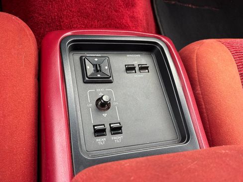 Used 1987 Ford Thunderbird RWD image 20