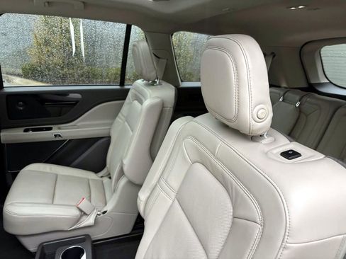 Used 2020 Lincoln Aviator Reserve w/ Equipment Group 201A image 27