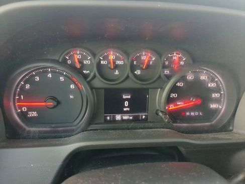 Used 2025 Chevrolet Silverado 2500 Custom w/ Custom Value Package image 15