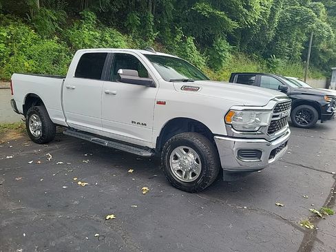 Used 2022 RAM 2500 Big Horn AWD/4WD image 5